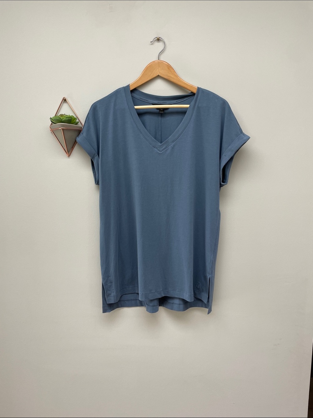 Banana Republic V-Neck T-Shirt